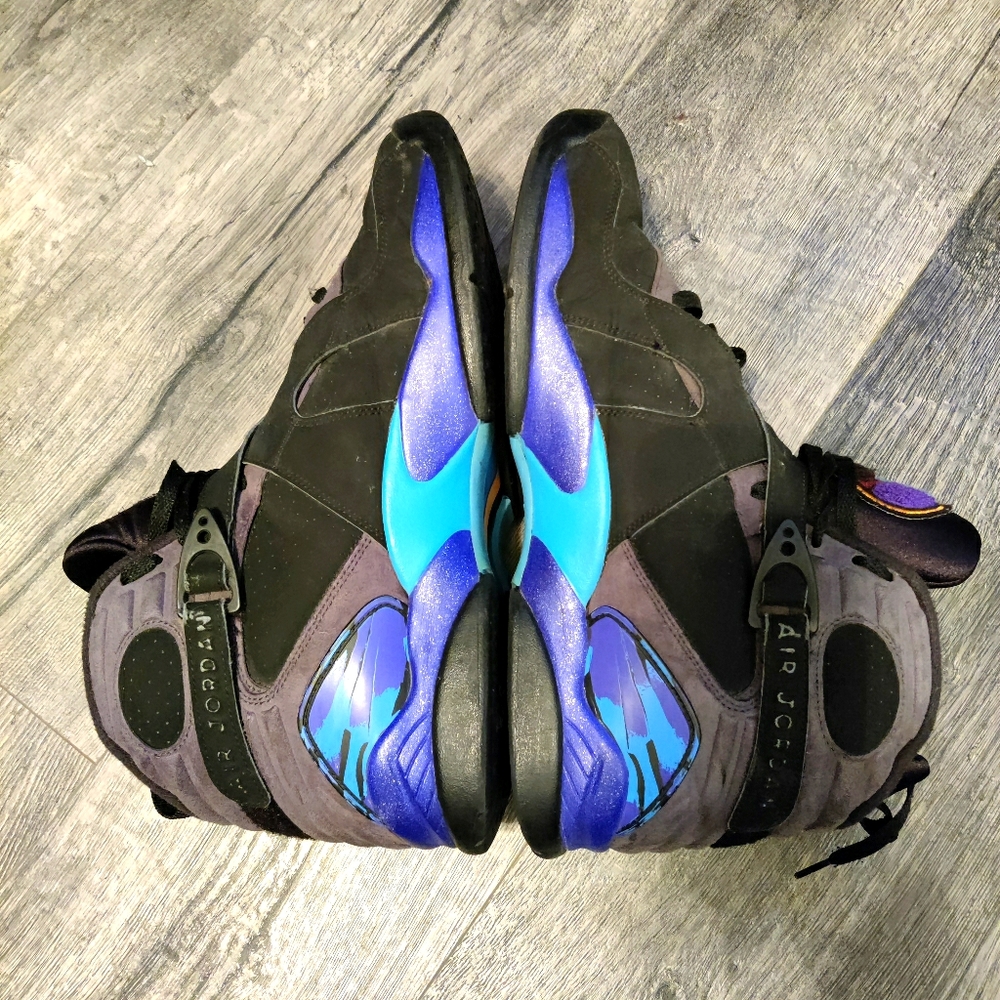 Jordan Aqua 8
